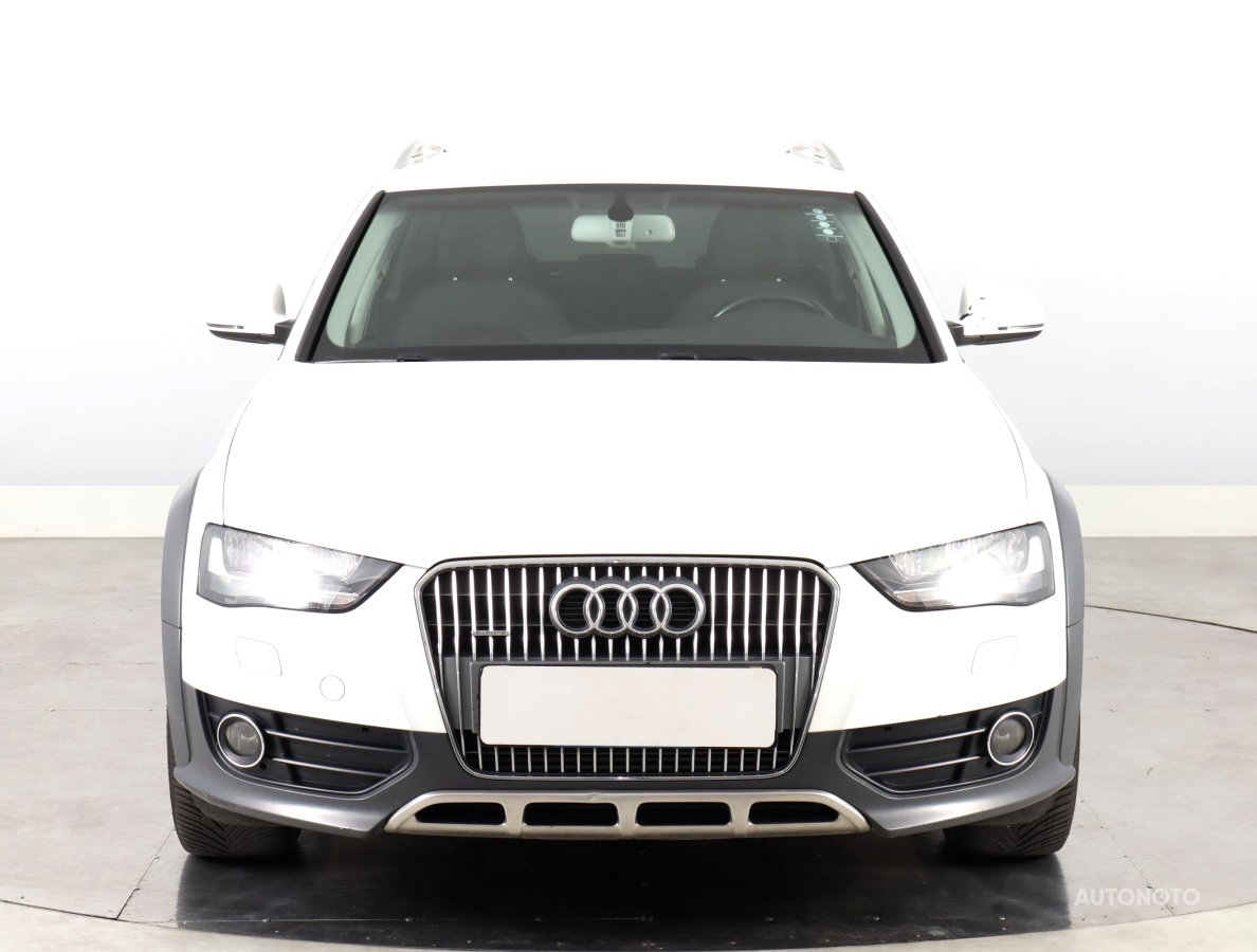 Audi A4 Allroad, 2012 - pohled č. 2