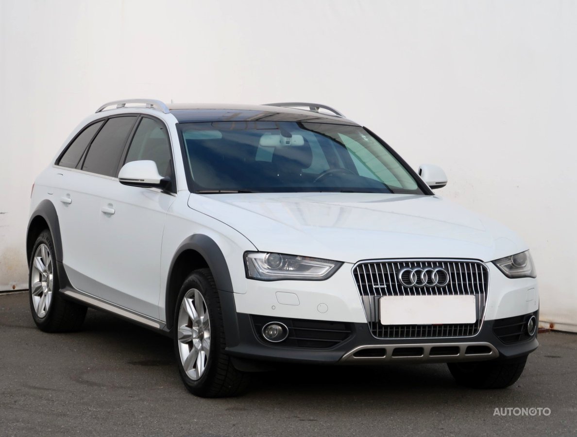 Audi A4 Allroad, 2013 - celkový pohled
