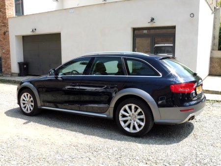 Audi A4 Allroad, 2011 - pohled č. 4