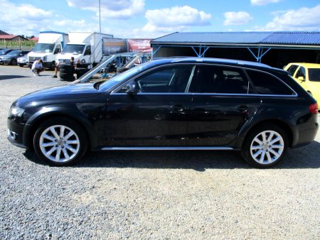 Audi A4 Allroad, 2010 - pohled č. 2