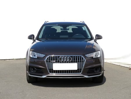 Audi A4 Allroad, 2017 - pohled č. 2