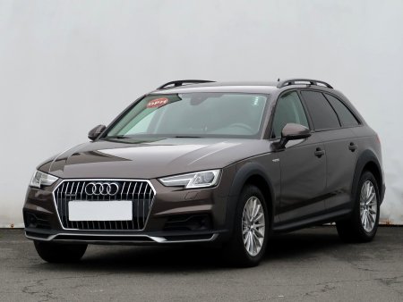 Audi A4 Allroad, 2018 - pohled č. 3