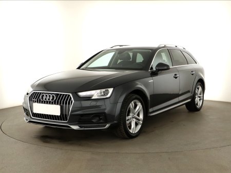Audi A4 Allroad, 2018 - pohled č. 3