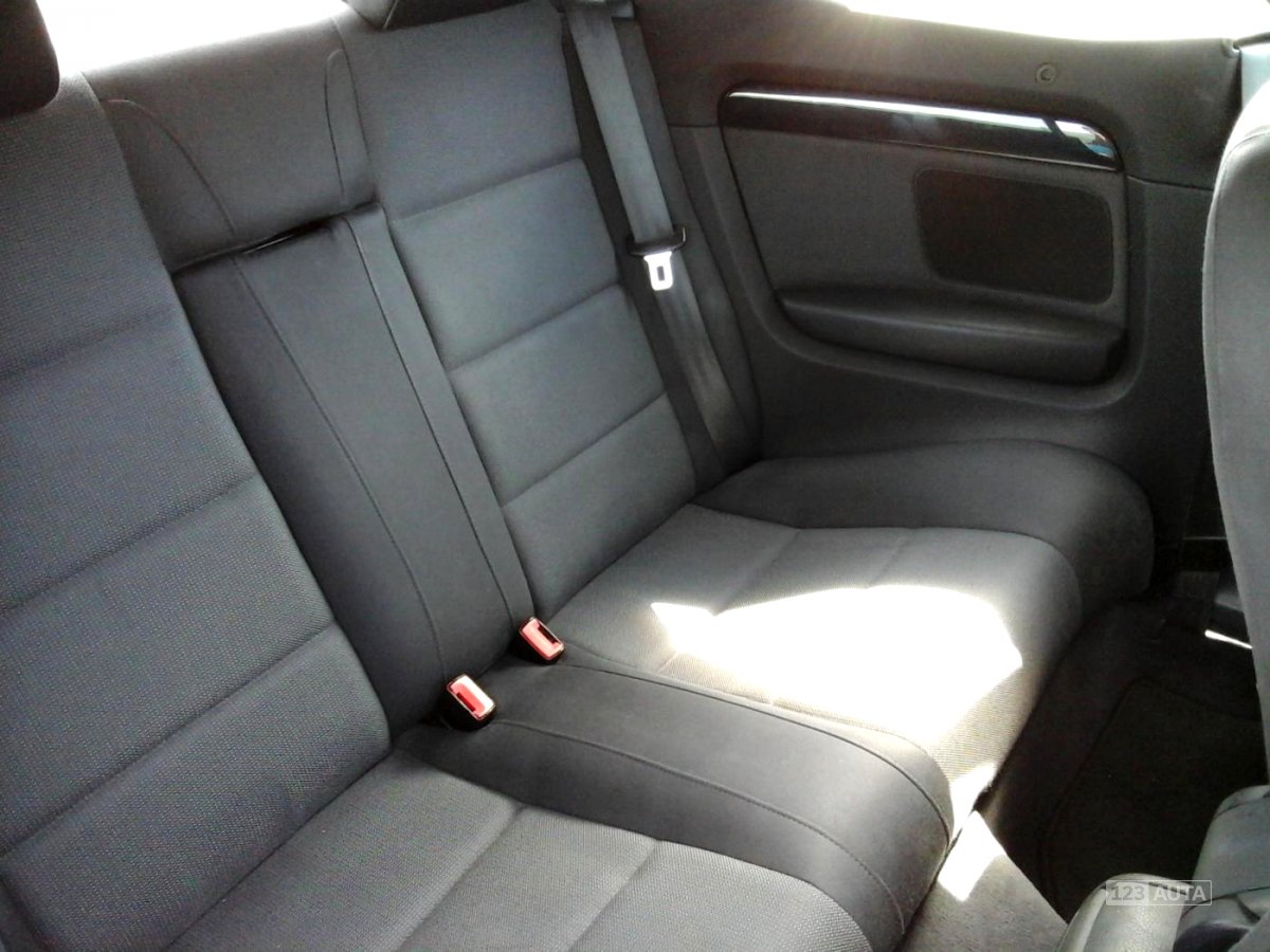 Audi A4, 2004 - pohled č. 15