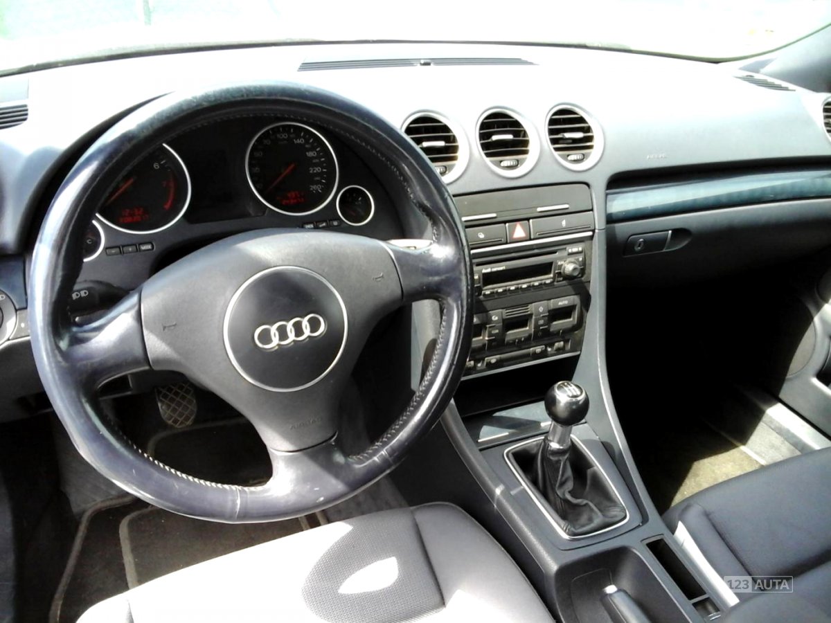 Audi A4, 2004 - pohled č. 18