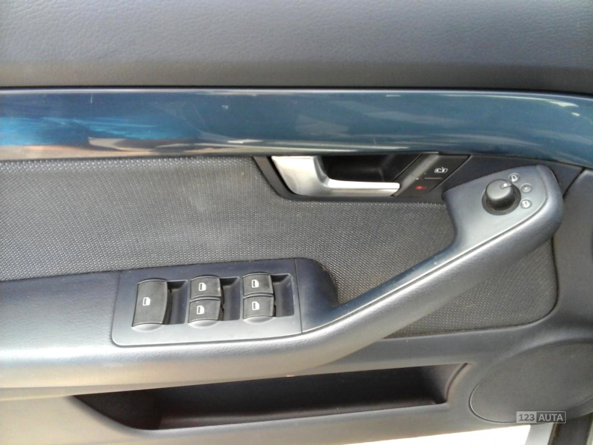 Audi A4, 2004 - pohled č. 19