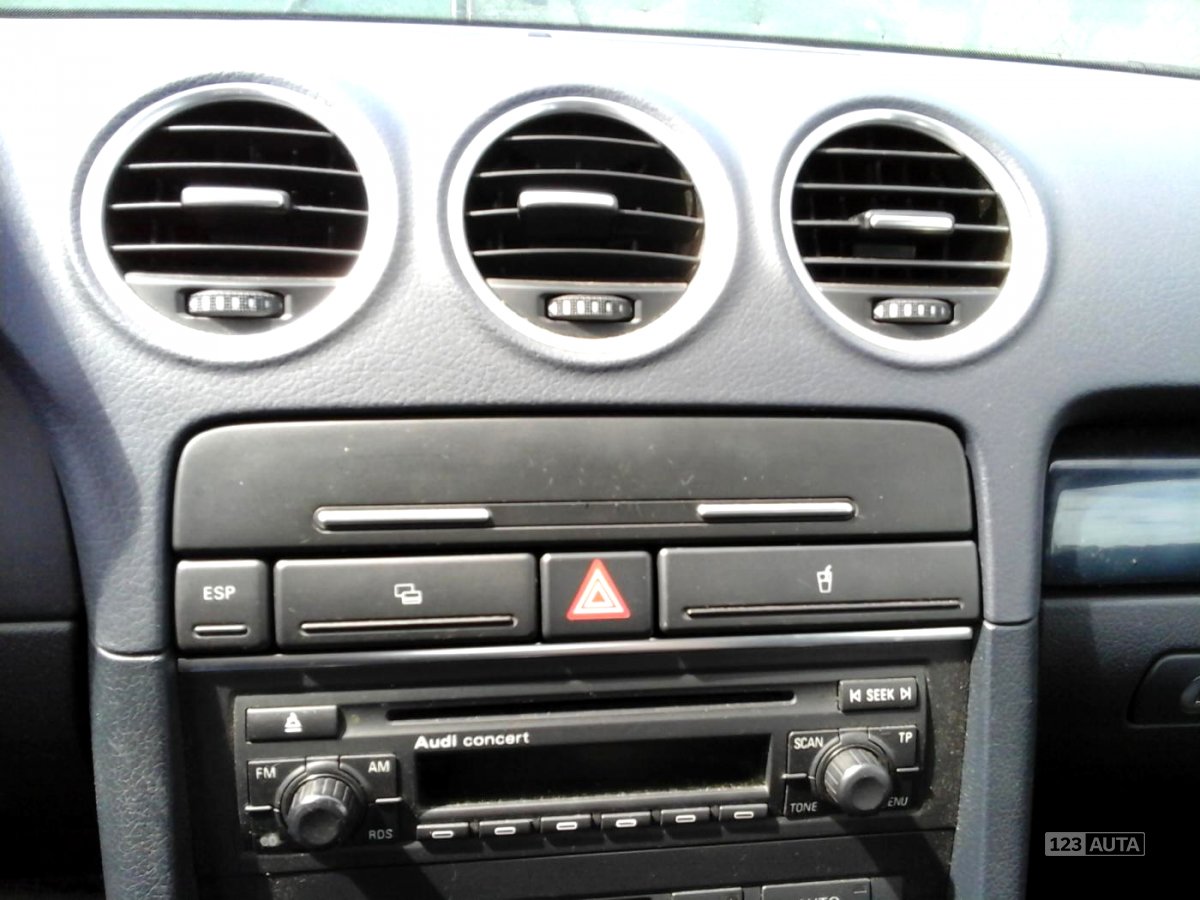 Audi A4, 2004 - pohled č. 21