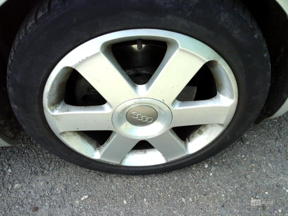 Audi A4, 2004 - pohled č. 24