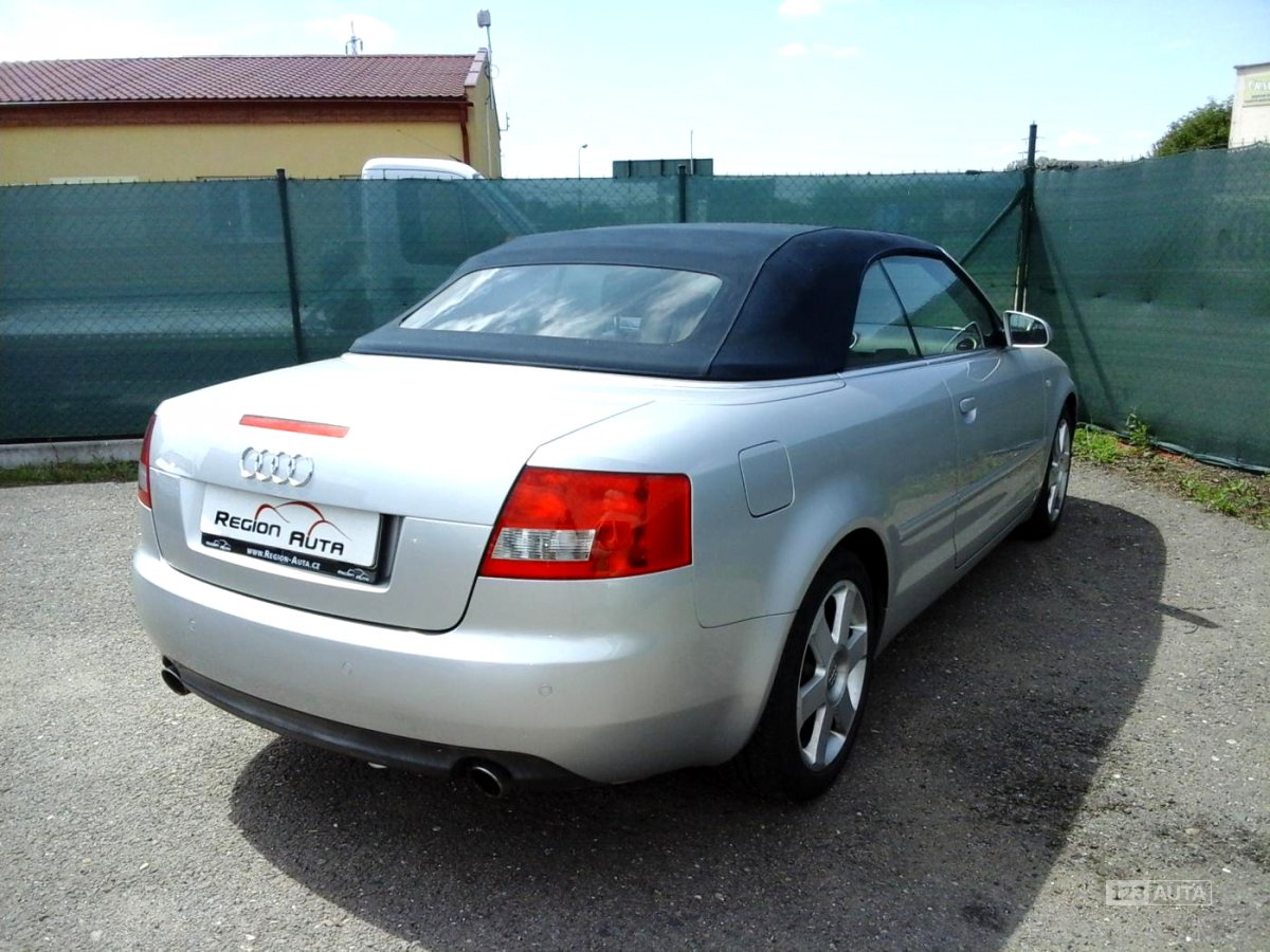 Audi A4, 2004 - pohled č. 5