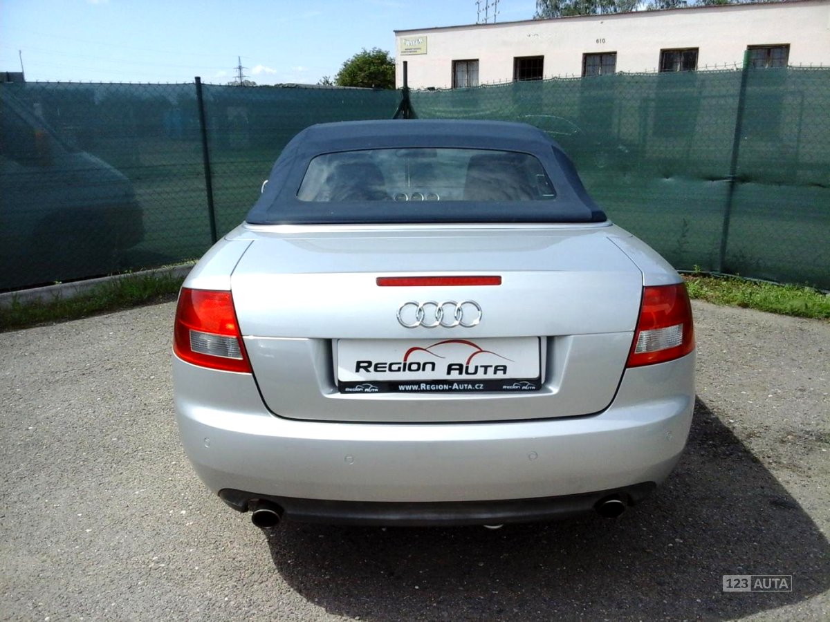Audi A4, 2004 - pohled č. 6