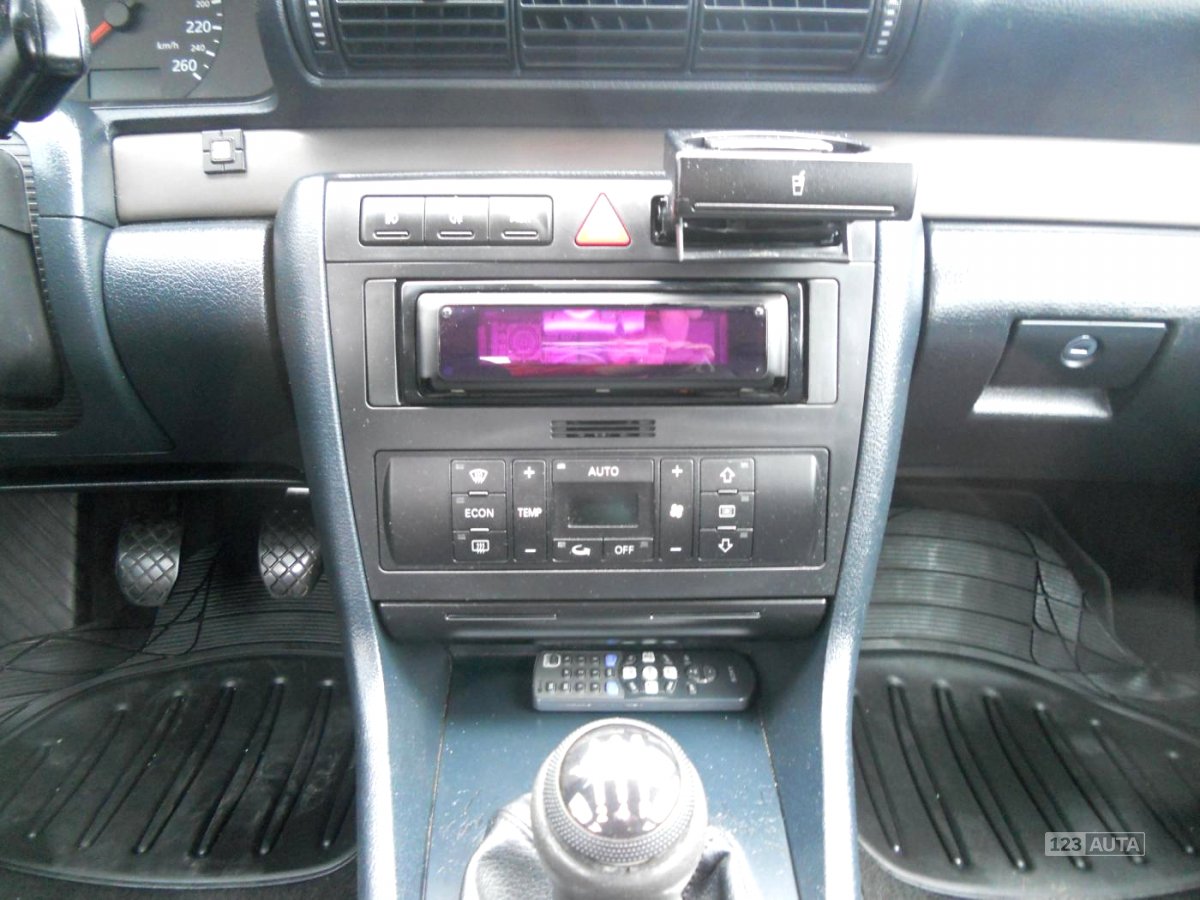 Audi A4, 2000 - pohled č. 14