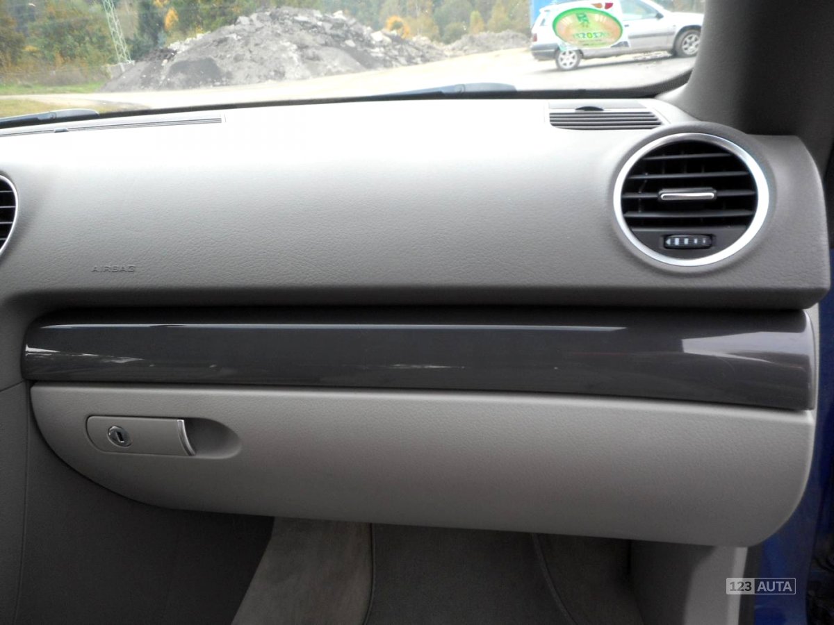 Audi A4, 2004 - pohled č. 26