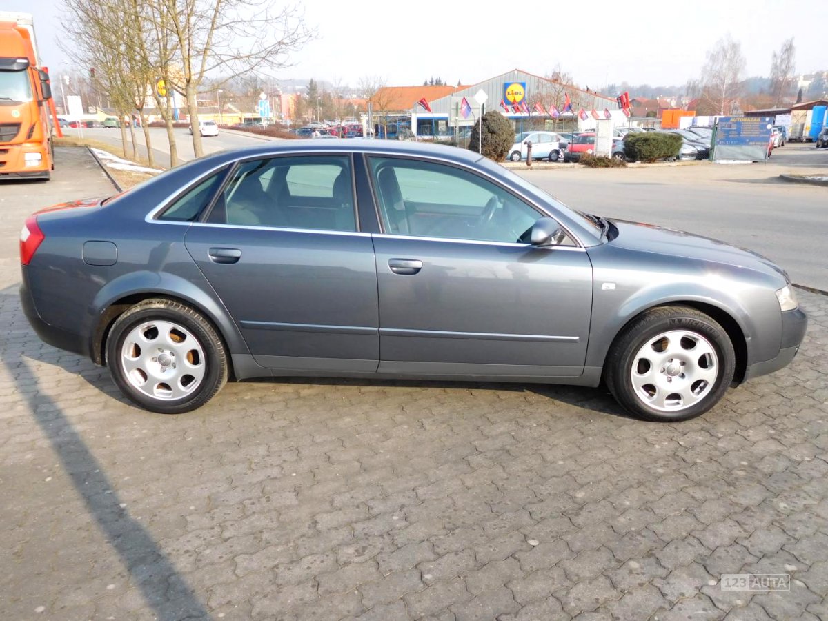 Audi A4, 2001 - pohled č. 6