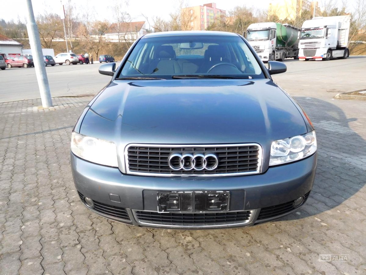 Audi A4, 2001 - pohled č. 8