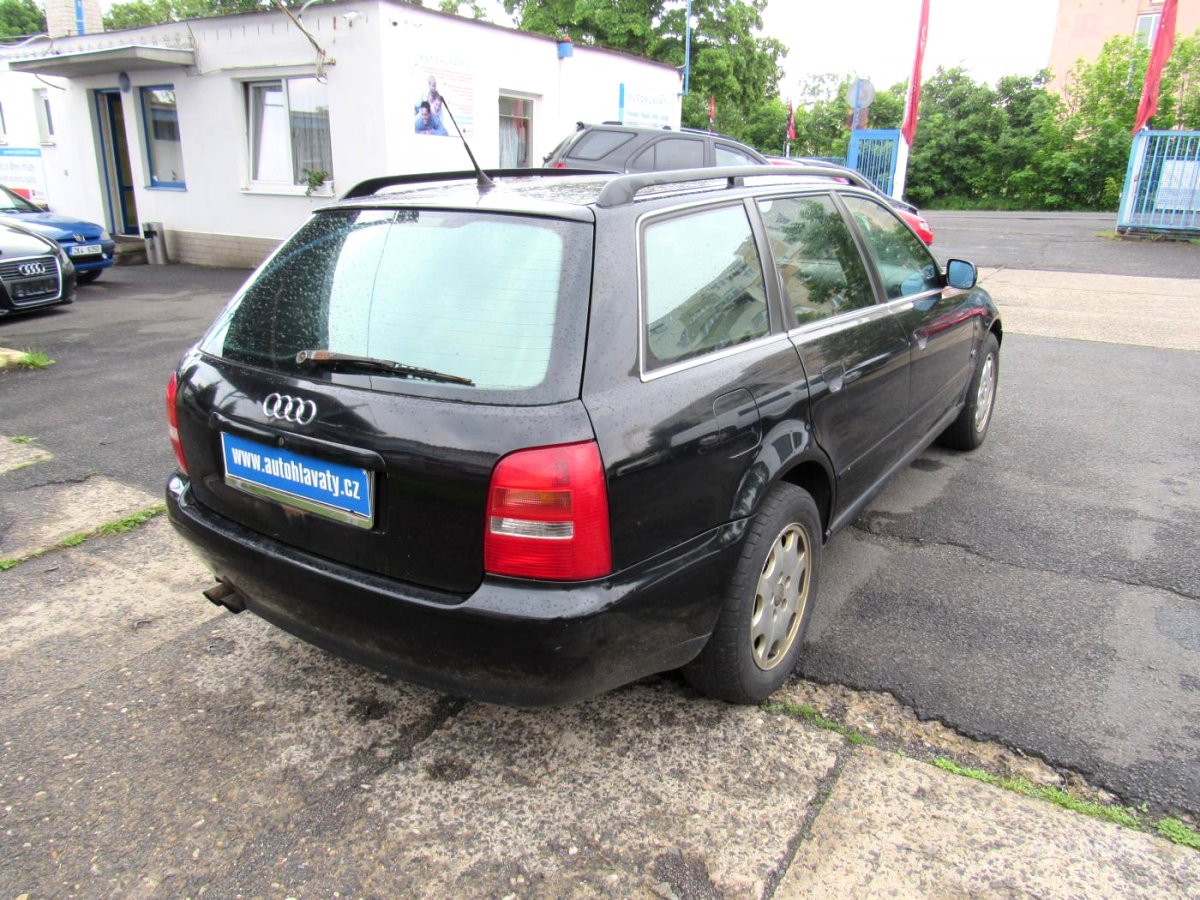 Audi A4, 1996 - pohled č. 6
