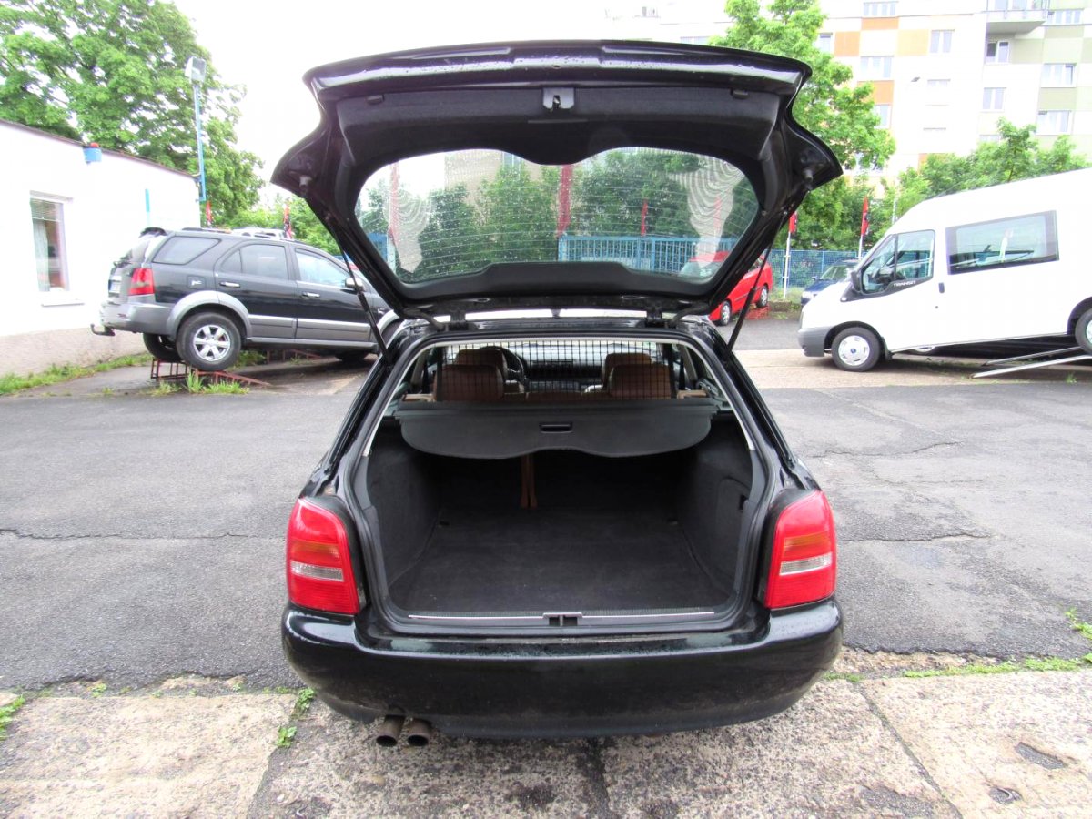 Audi A4, 1996 - pohled č. 9