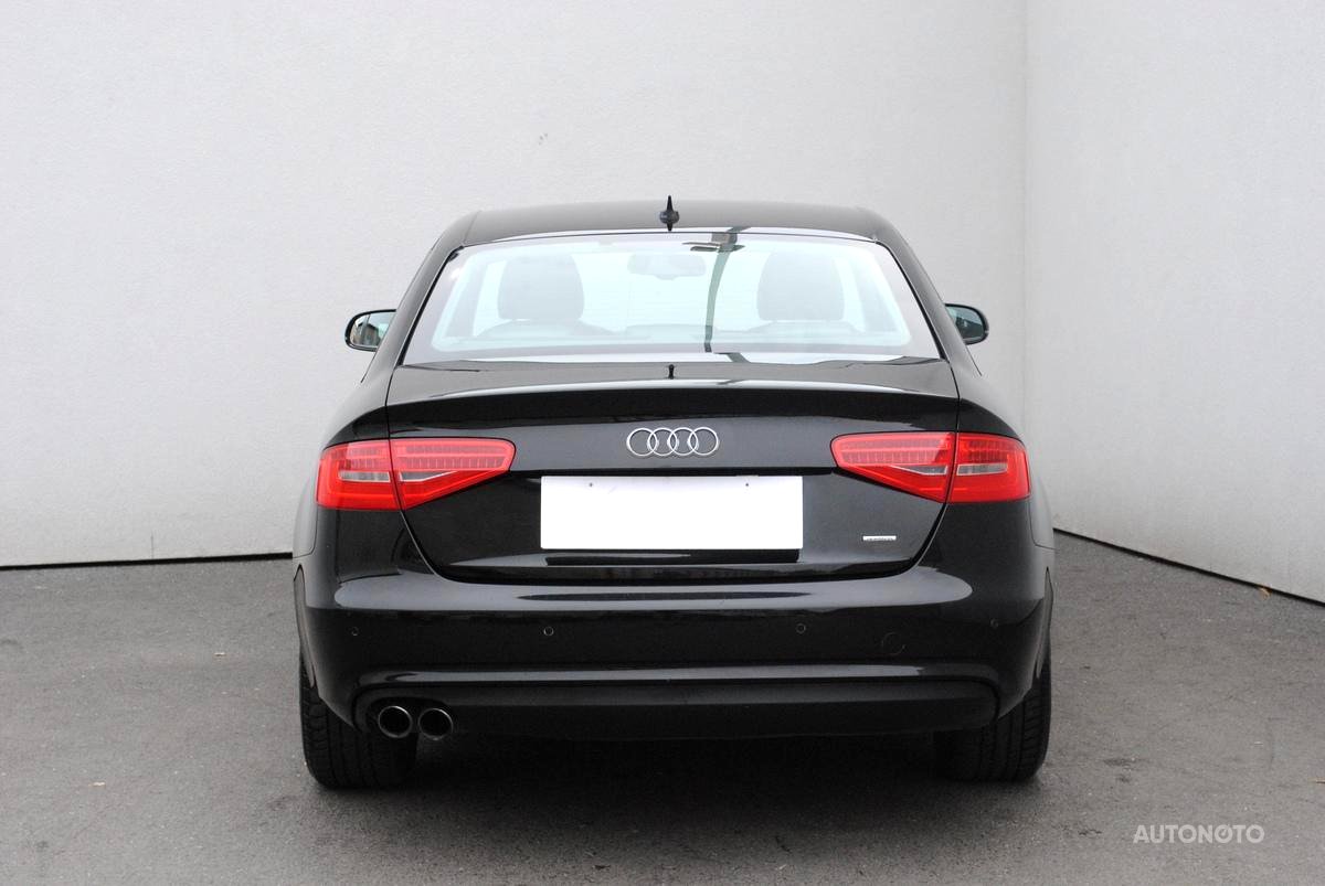 Audi A4, 2014 - pohled č. 6
