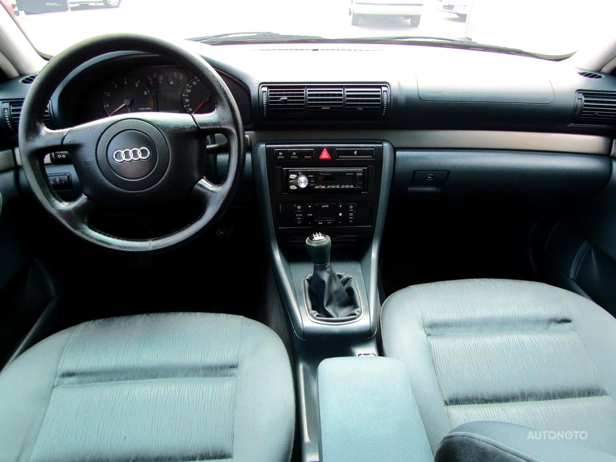 Audi A4, 2000 - pohled č. 10