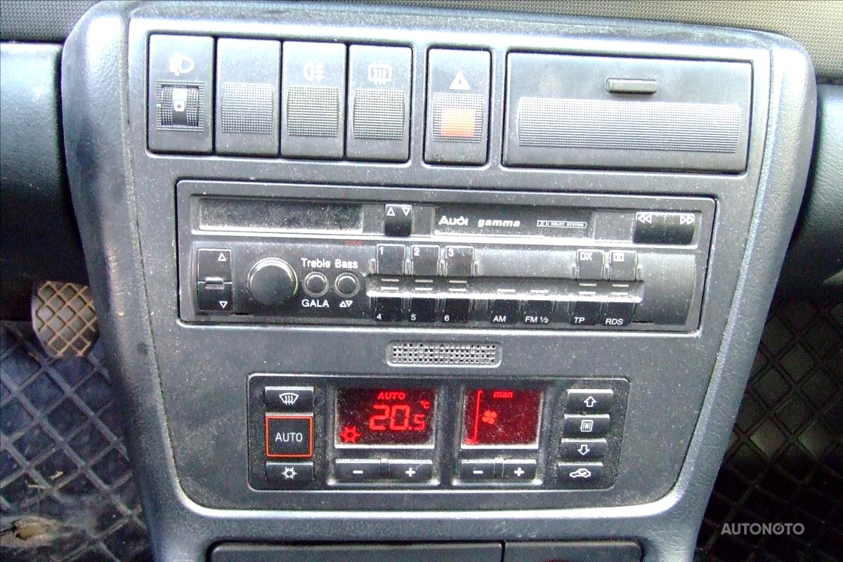 Audi A4, 1996 - pohled č. 8