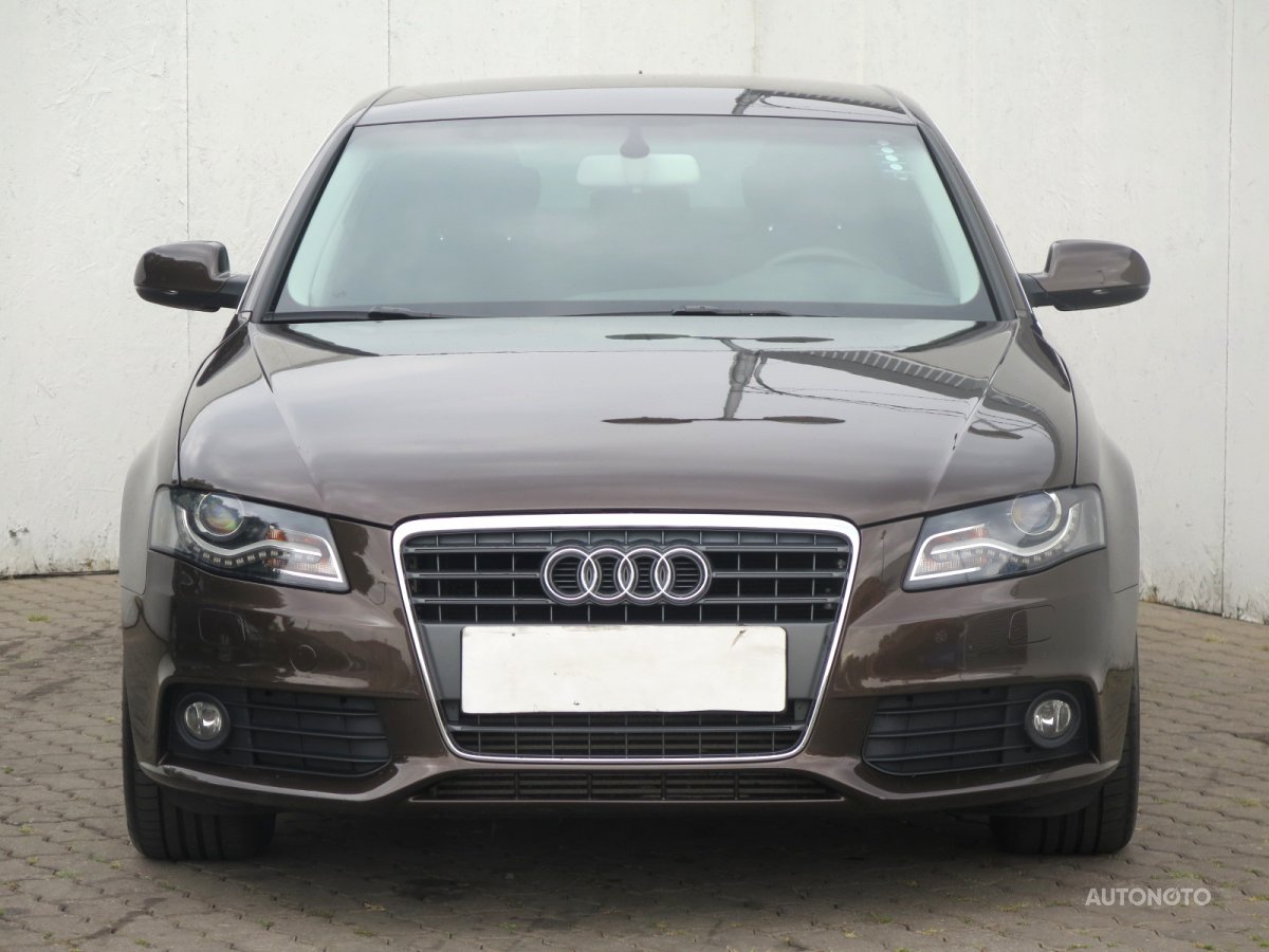 Audi A4, 2011 - pohled č. 2