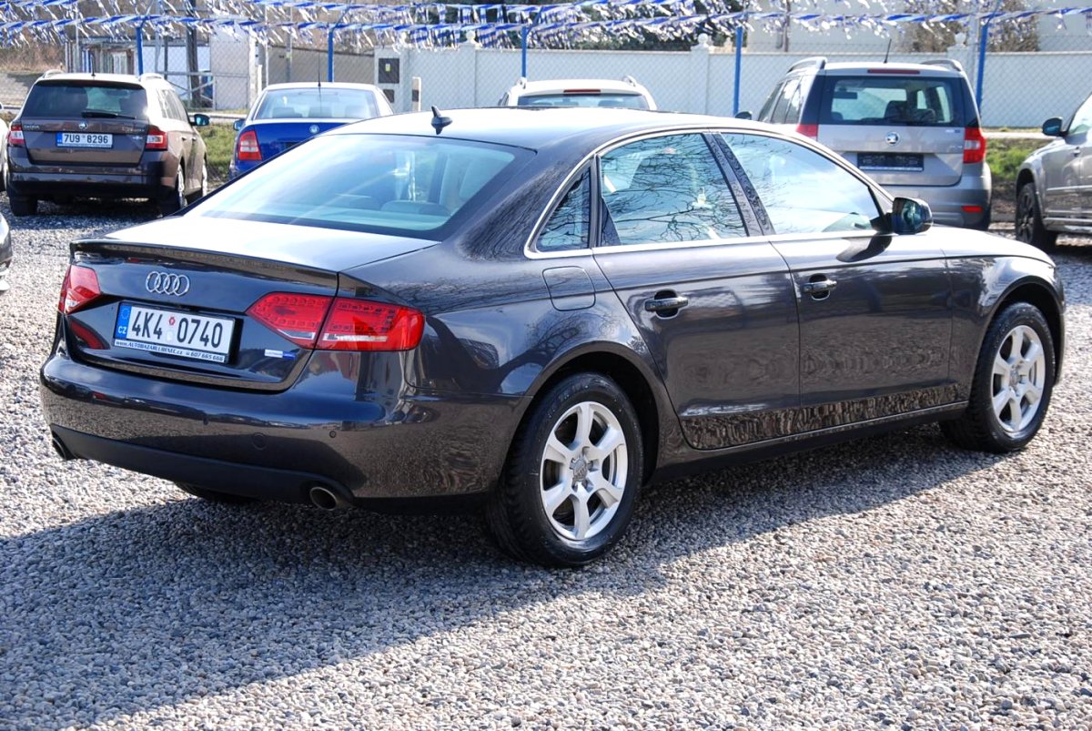 Audi A4, 2011 - pohled č. 3