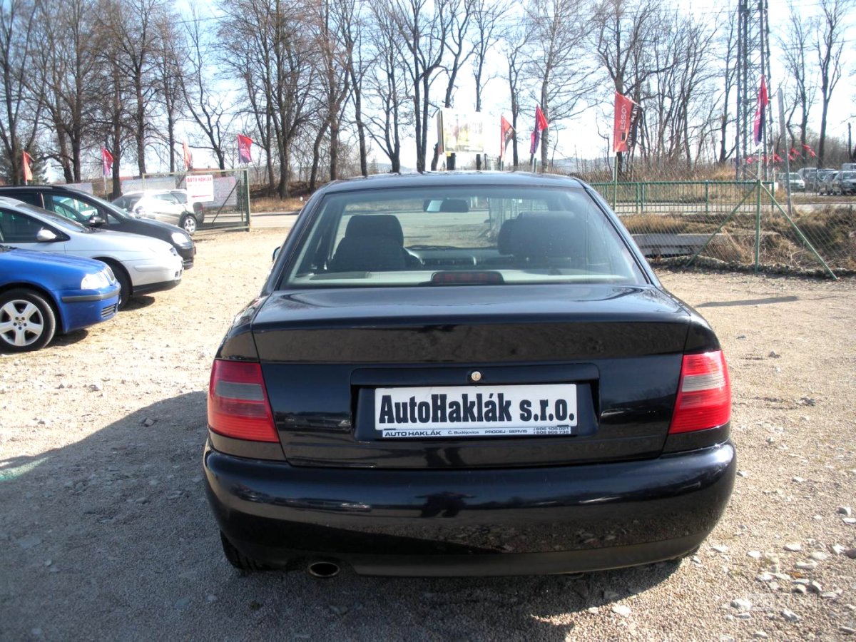 Audi A4, 1998 - pohled č. 7