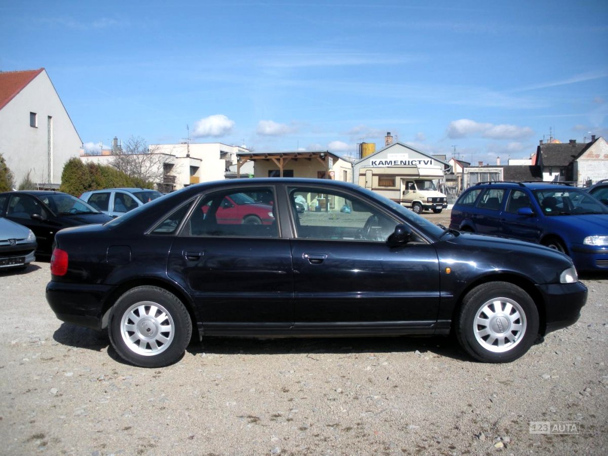 Audi A4, 1998 - pohled č. 8