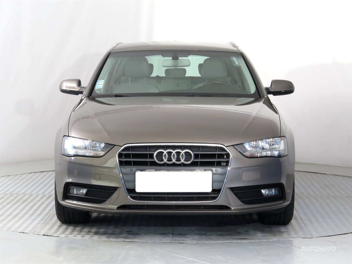 Audi A4, 2014 - pohled č. 2