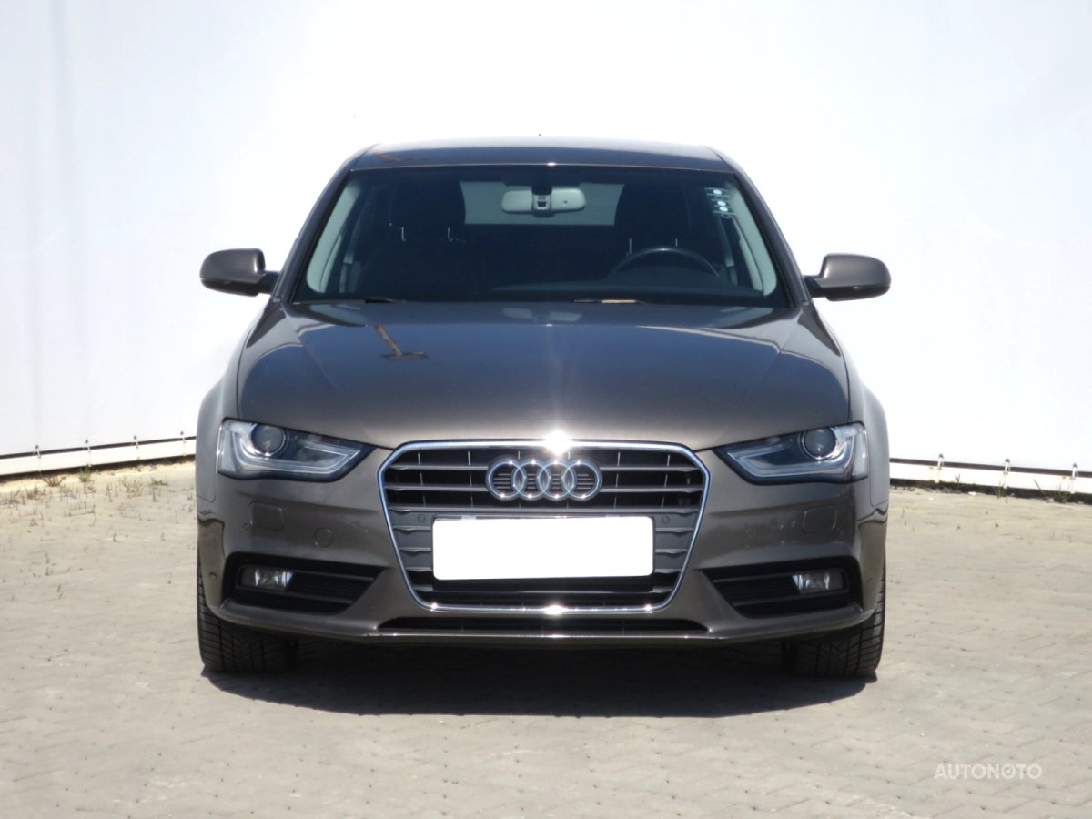 Audi A4, 2014 - pohled č. 2