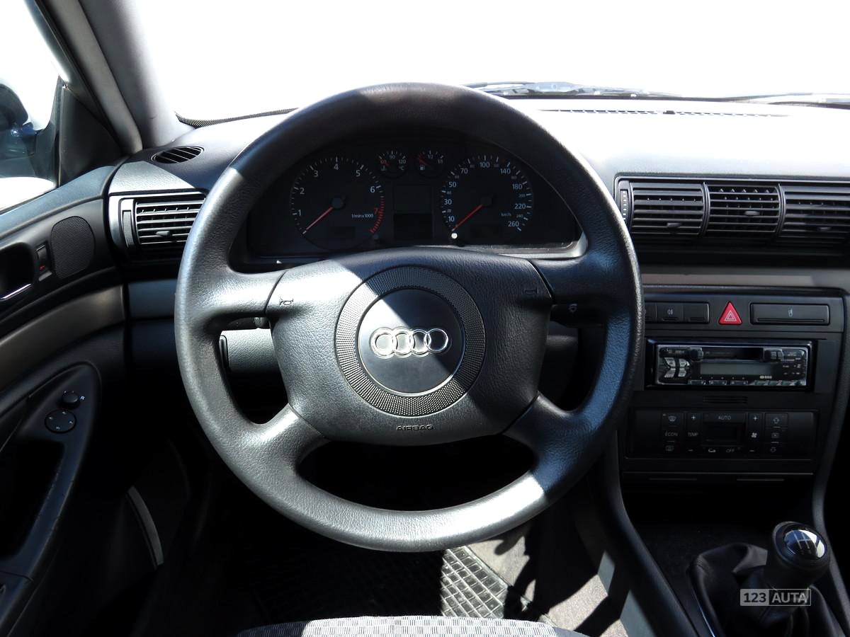 Audi A4, 2000 - pohled č. 12
