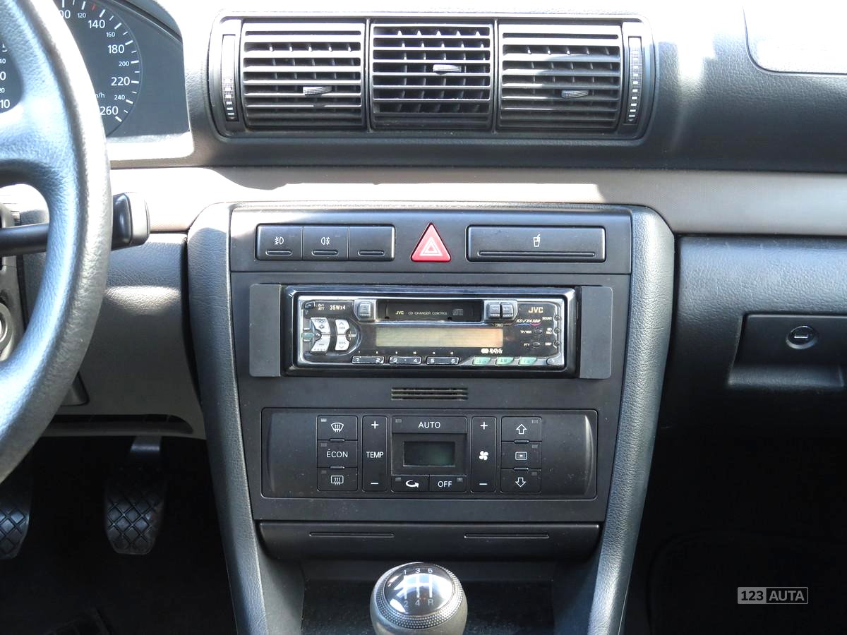 Audi A4, 2000 - pohled č. 13