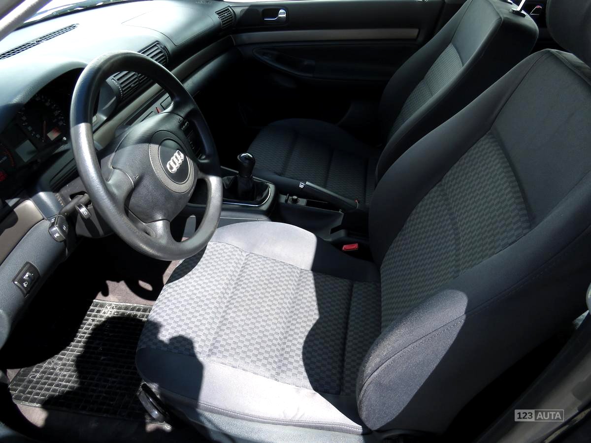 Audi A4, 2000 - pohled č. 14