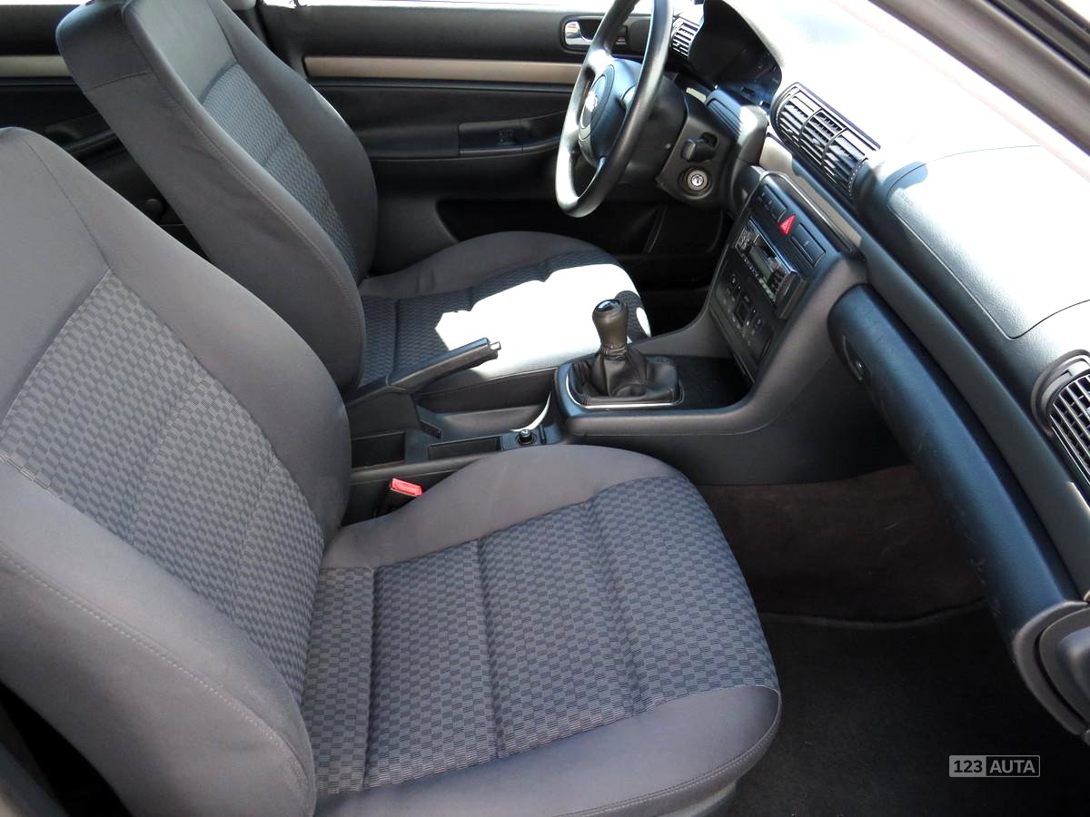 Audi A4, 2000 - pohled č. 16