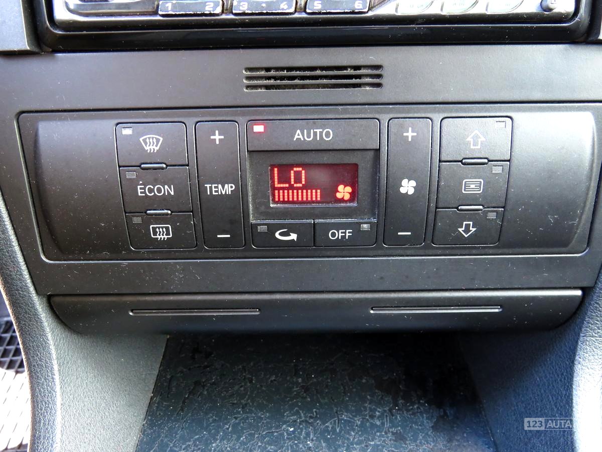 Audi A4, 2000 - pohled č. 20