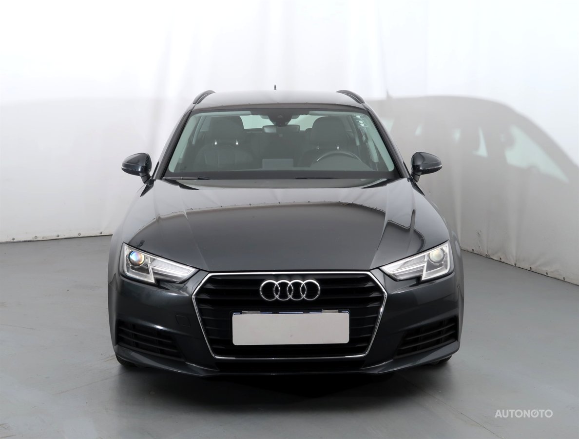 Audi A4, 2018 - pohled č. 2