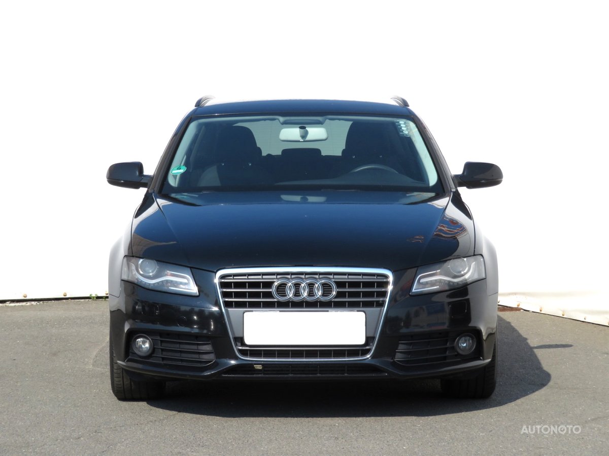 Audi A4, 2011 - pohled č. 2
