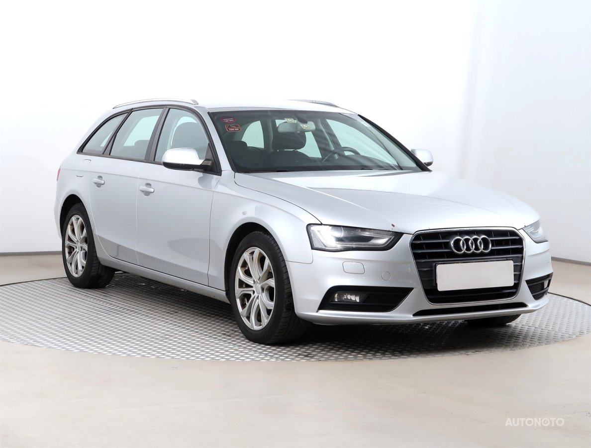 Audi A4, 2012 - celkový pohled