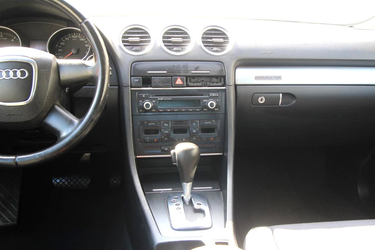 Audi A4, 2006 - pohled č. 13