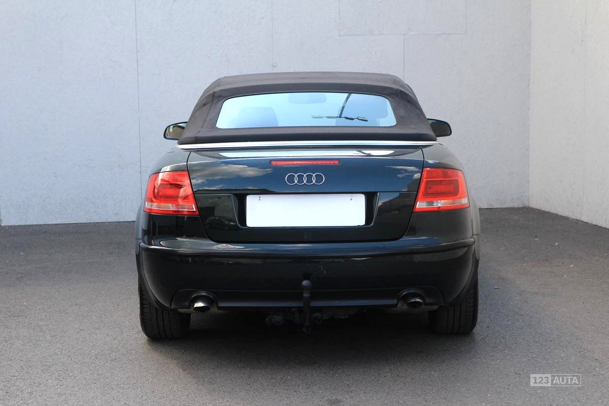 Audi A4, 2006 - pohled č. 6