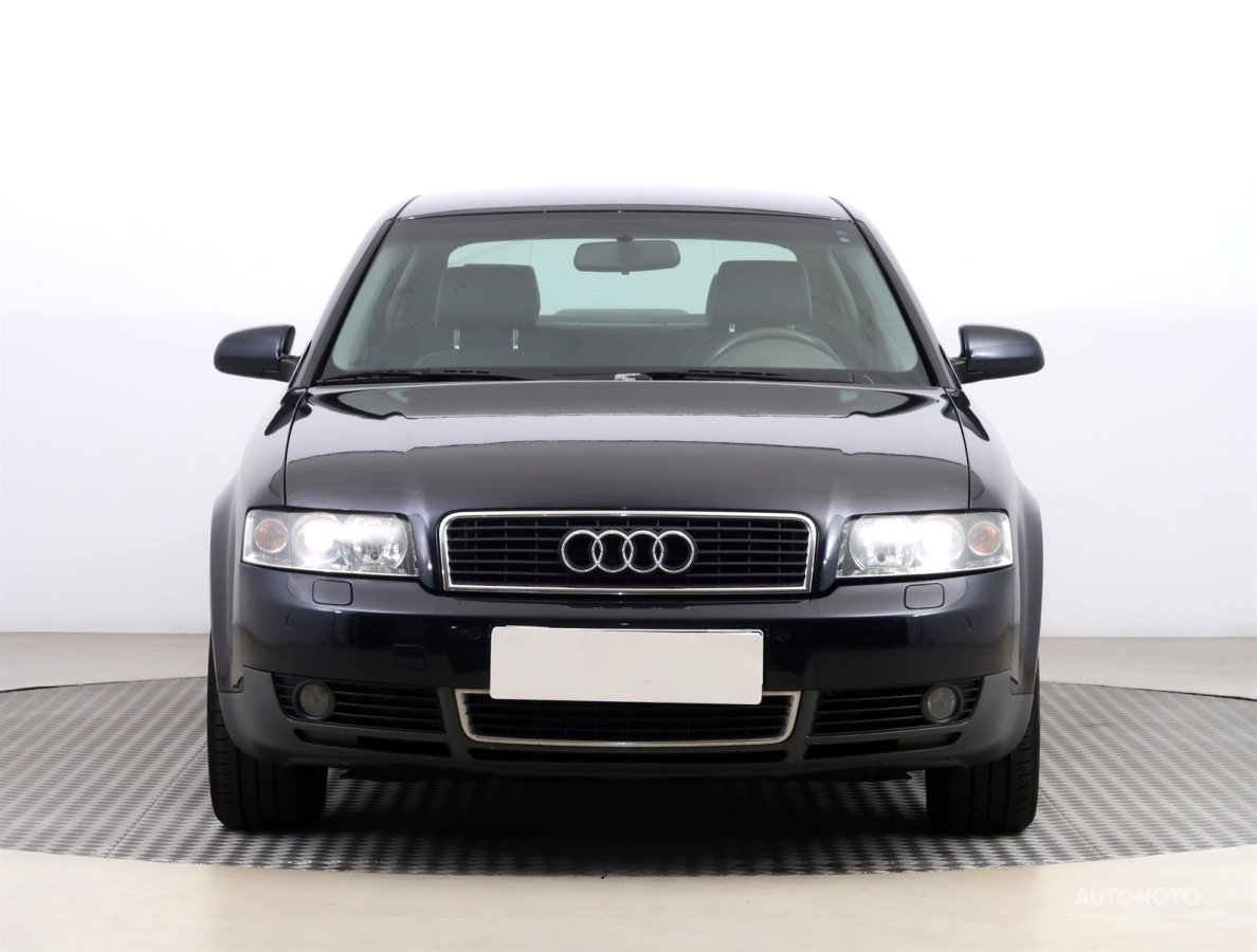 Audi A4, 2001 - pohled č. 2