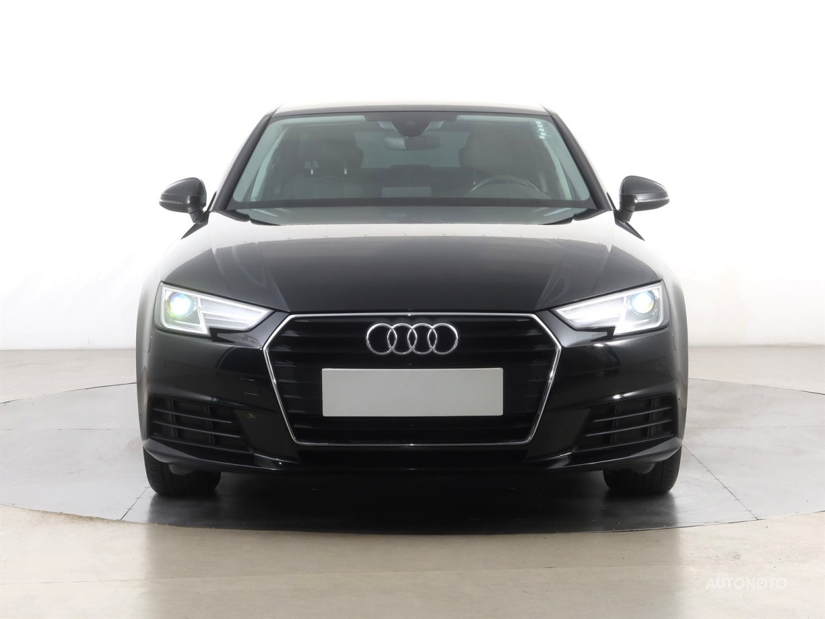 Audi A4, 2018 - pohled č. 2