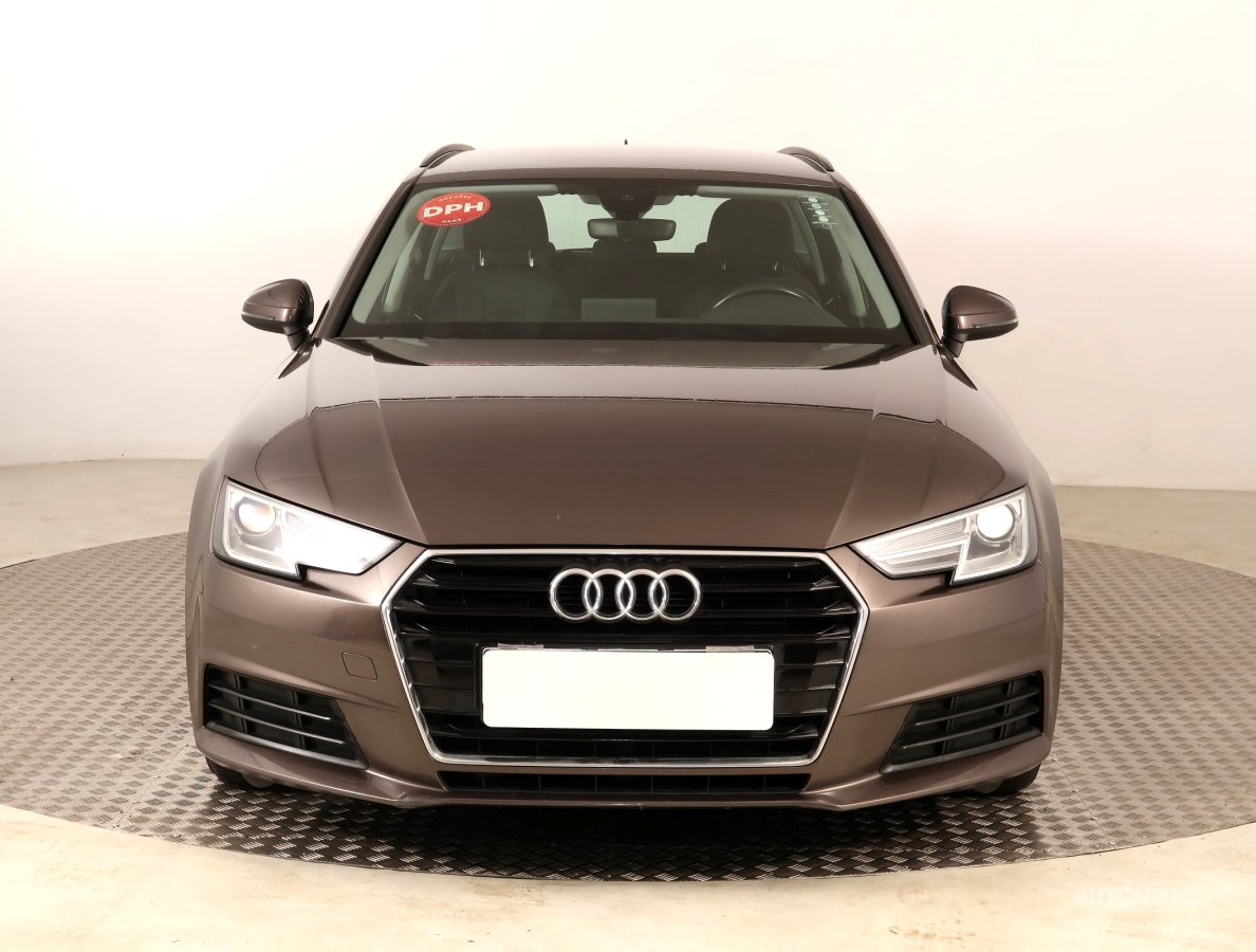 Audi A4, 2018 - pohled č. 2