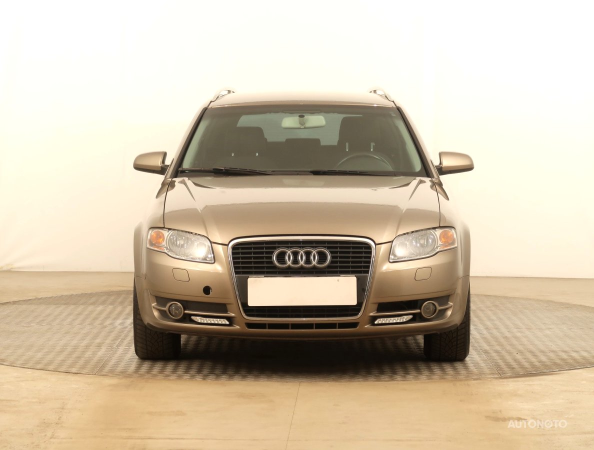Audi A4, 2005 - pohled č. 2