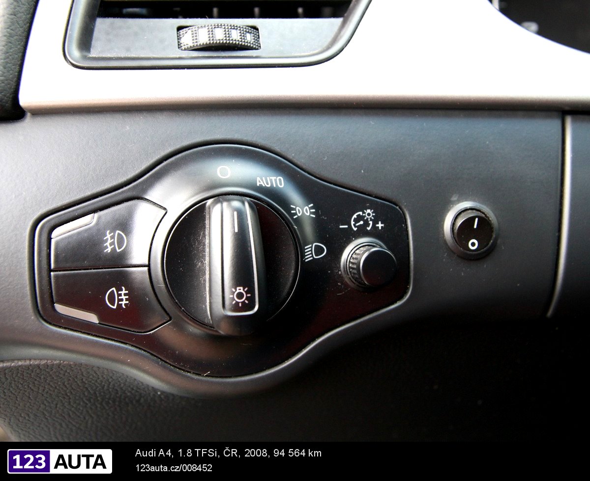 Audi A4, 2008 - pohled č. 22