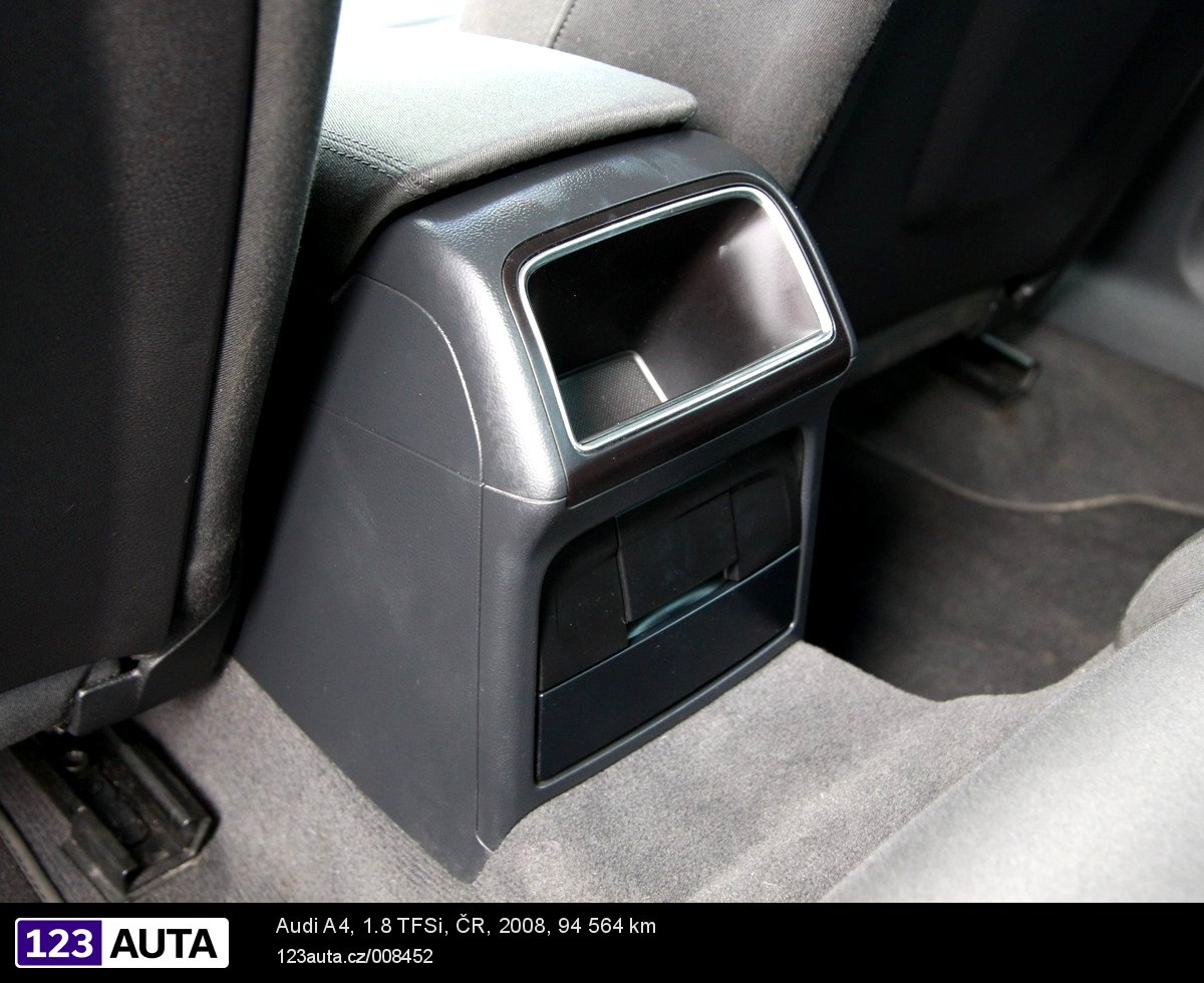 Audi A4, 2008 - pohled č. 27