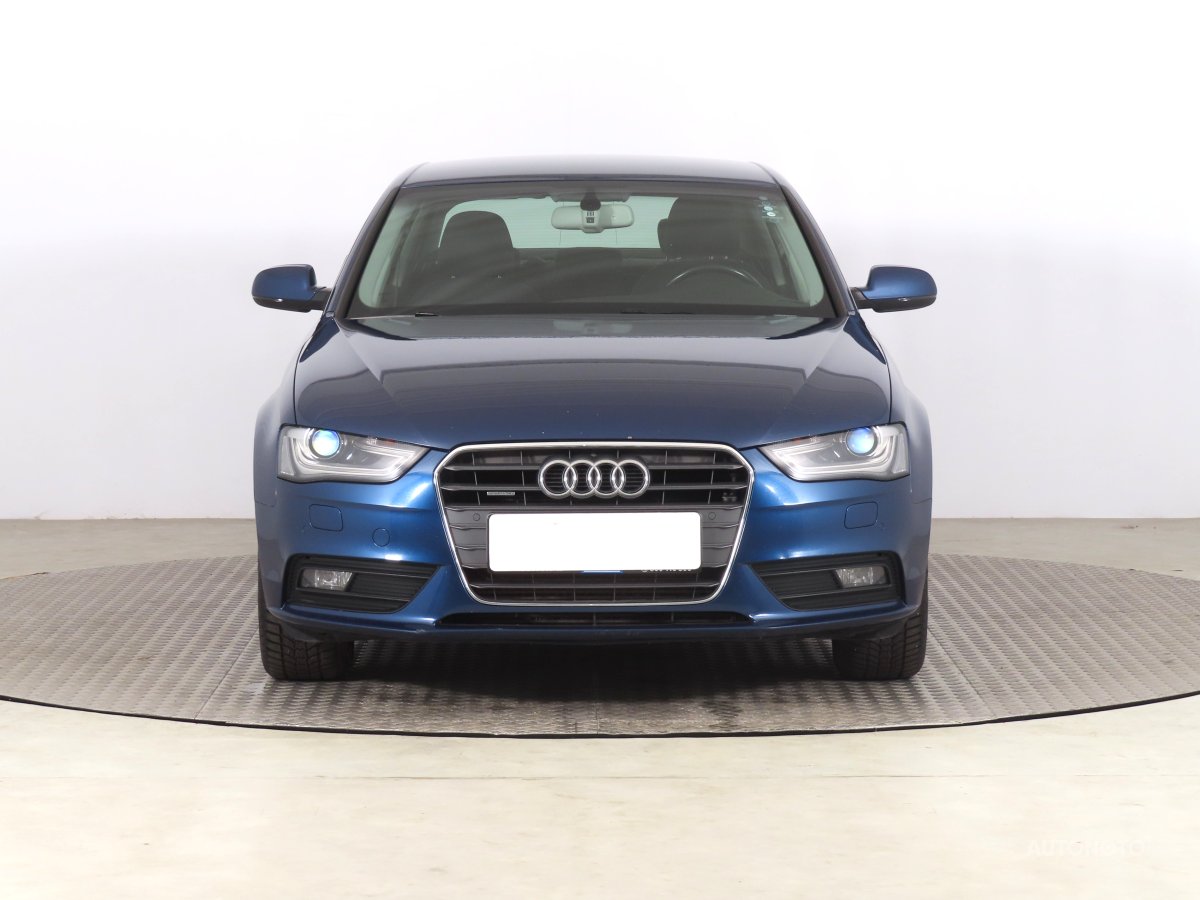 Audi A4, 2013 - pohled č. 2