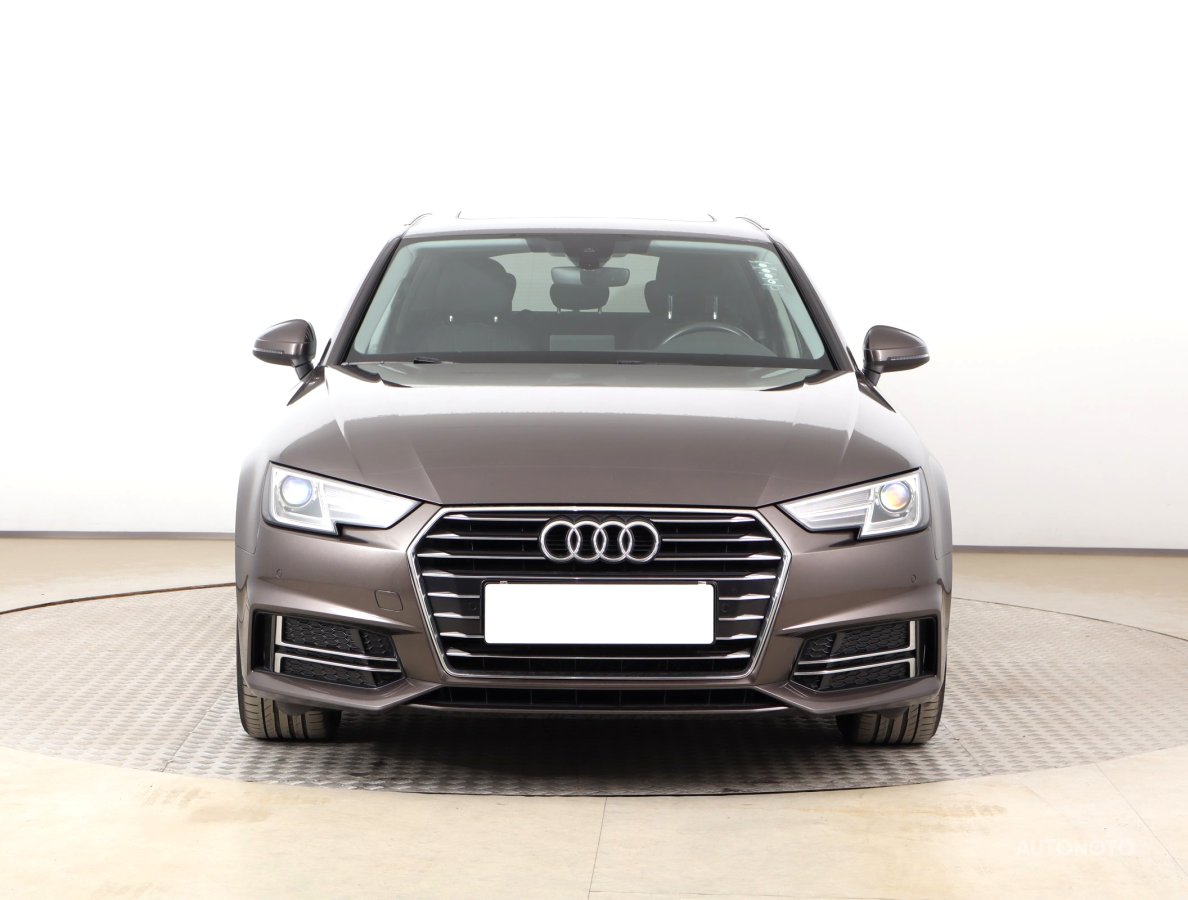 Audi A4, 2019 - pohled č. 2