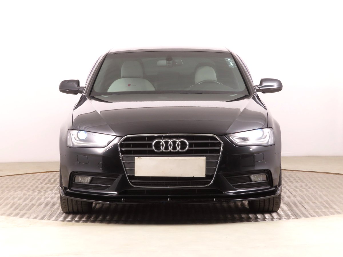 Audi A4, 2013 - pohled č. 2