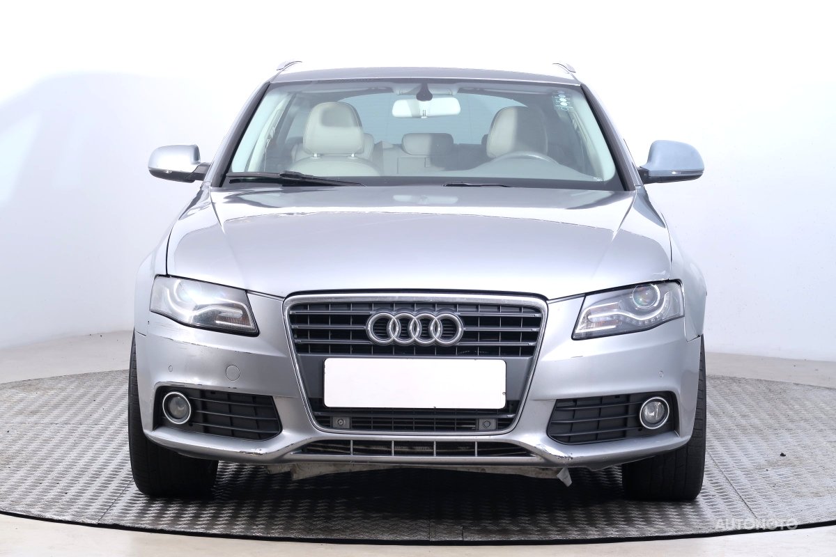 Audi A4, 2011 - pohled č. 2