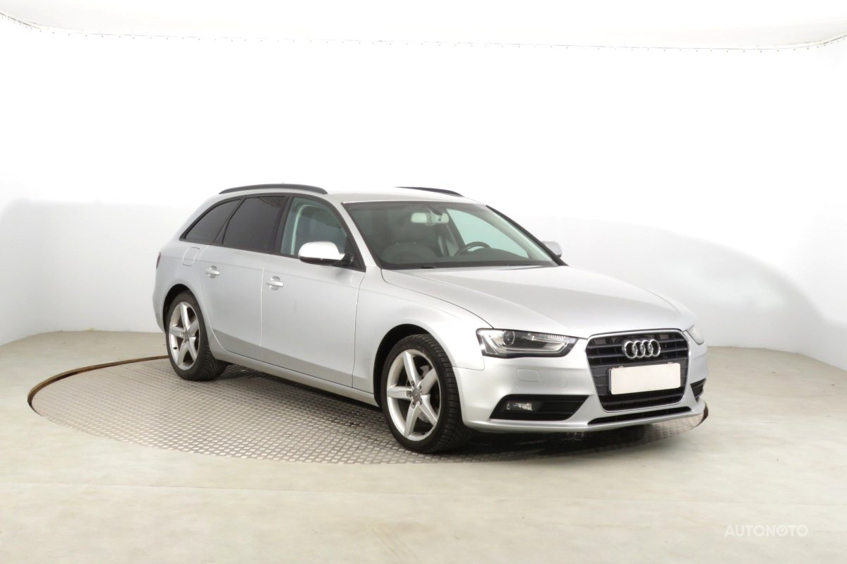 Audi A4, 2012 - celkový pohled